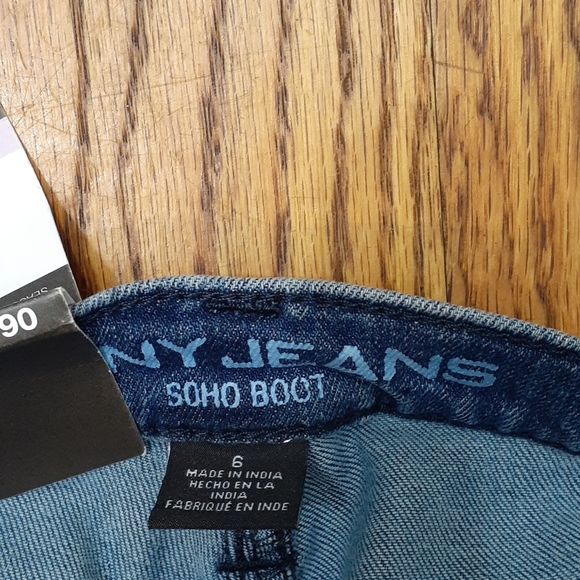 DKNY JEANS - Picture 5 of 10